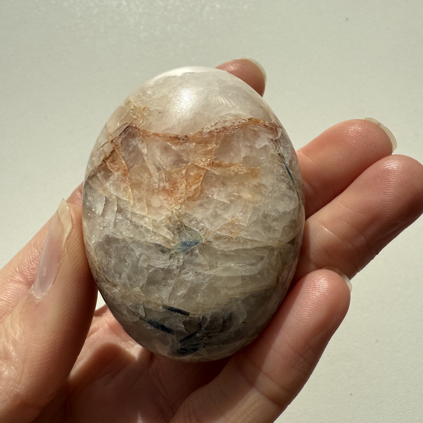Kyanite Palm Stone 001