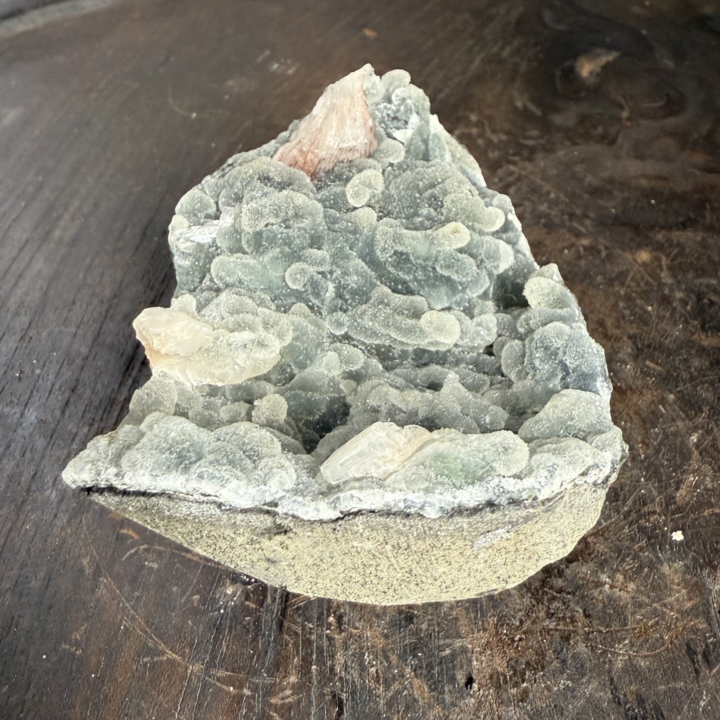 Black Chalcedony with Peach Stilbite 002