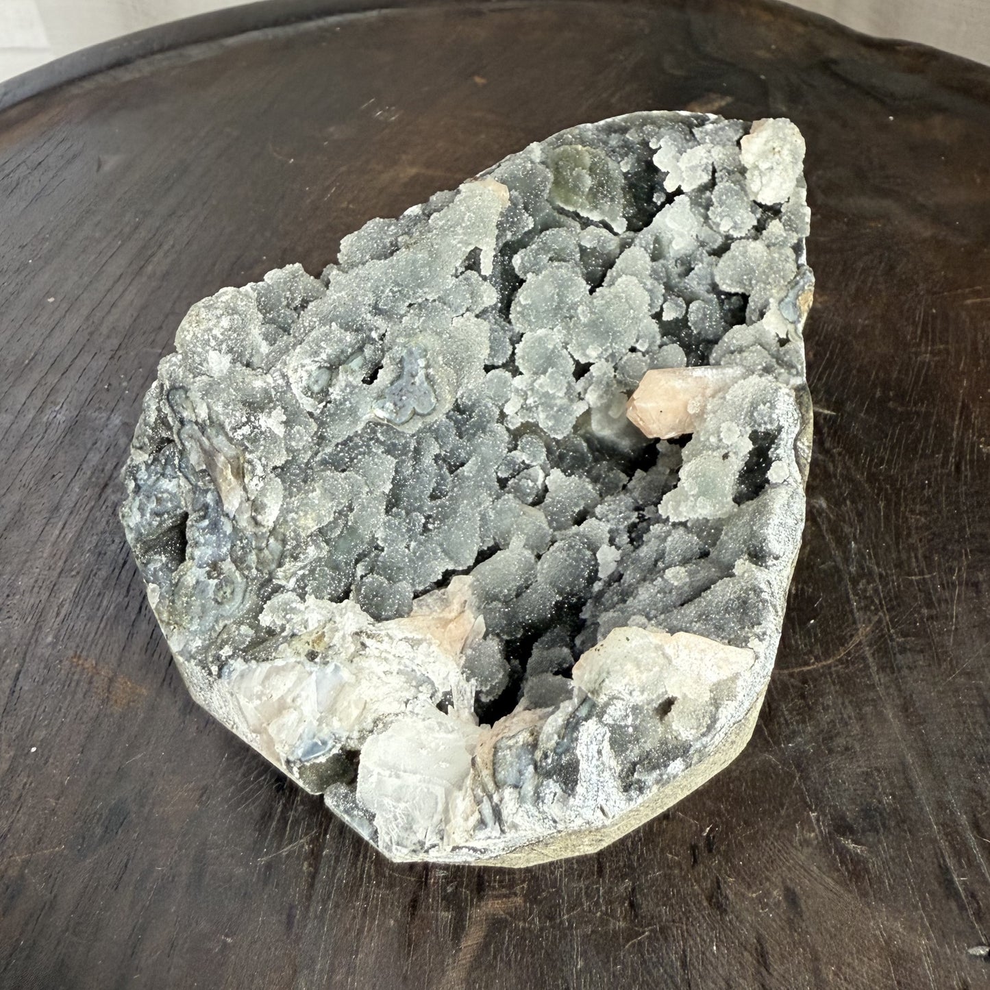 Black Chalcedony with Peach Stilbite 003