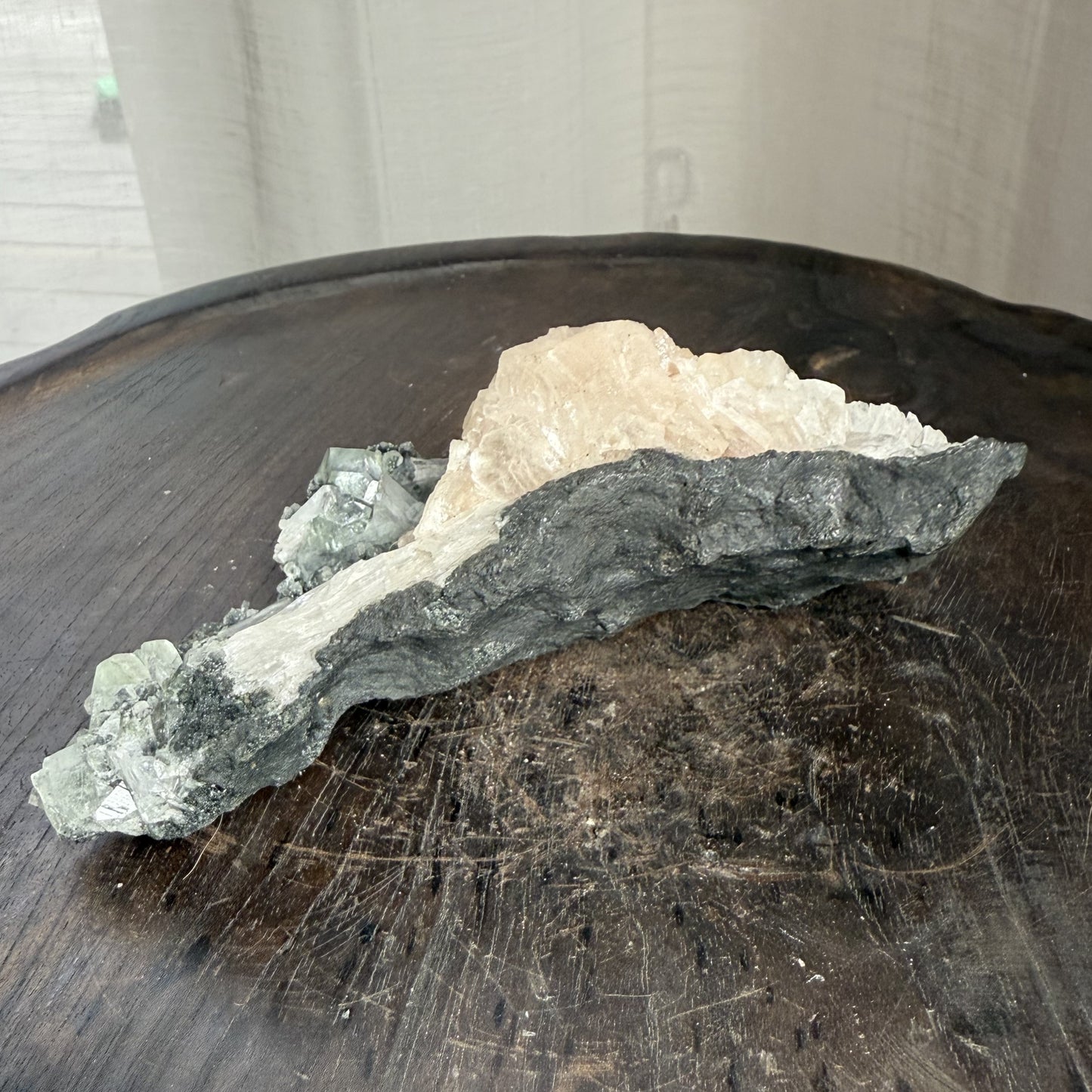 Black Chalcedony with Peach Stilbite 004