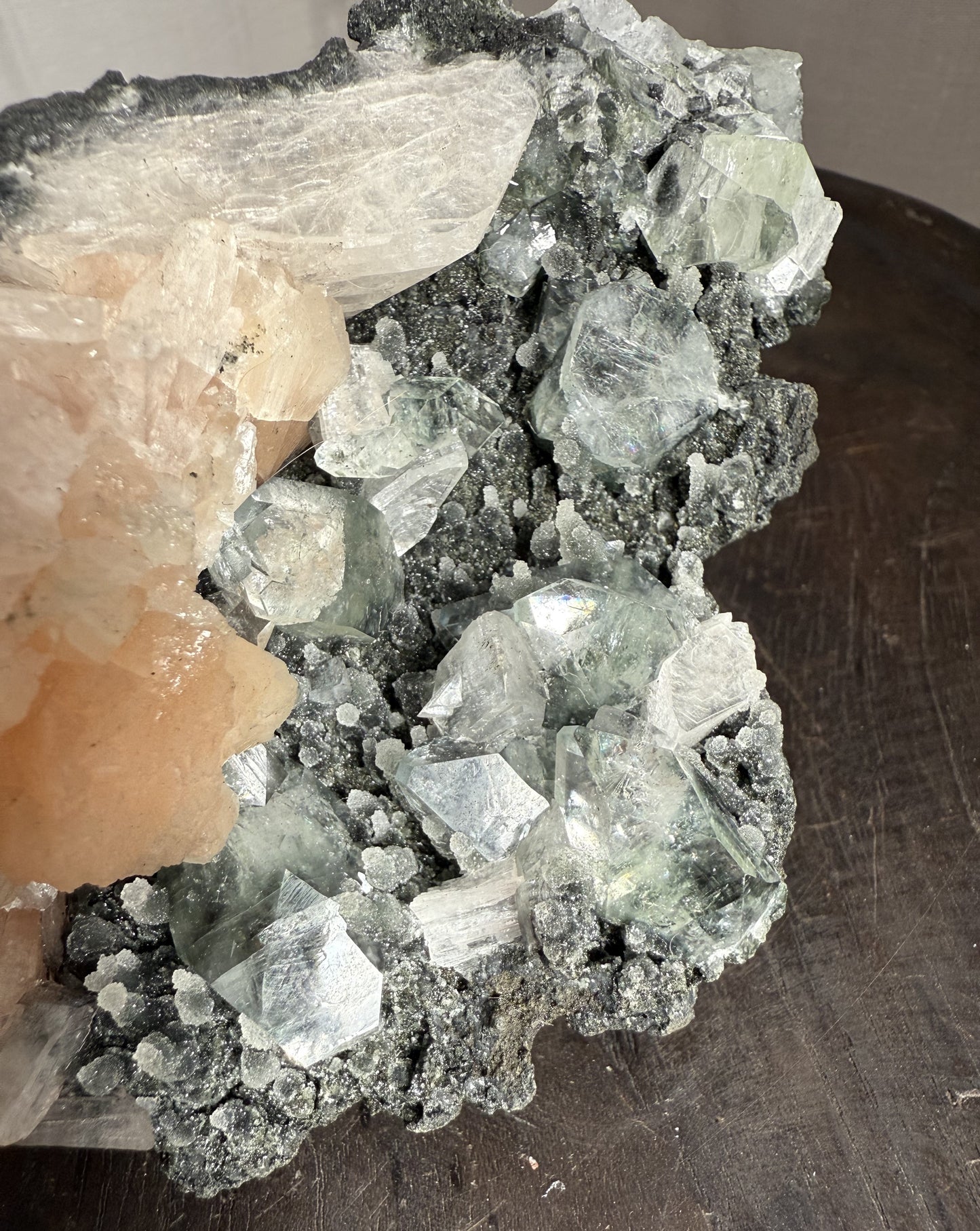 Black Chalcedony with Peach Stilbite 004