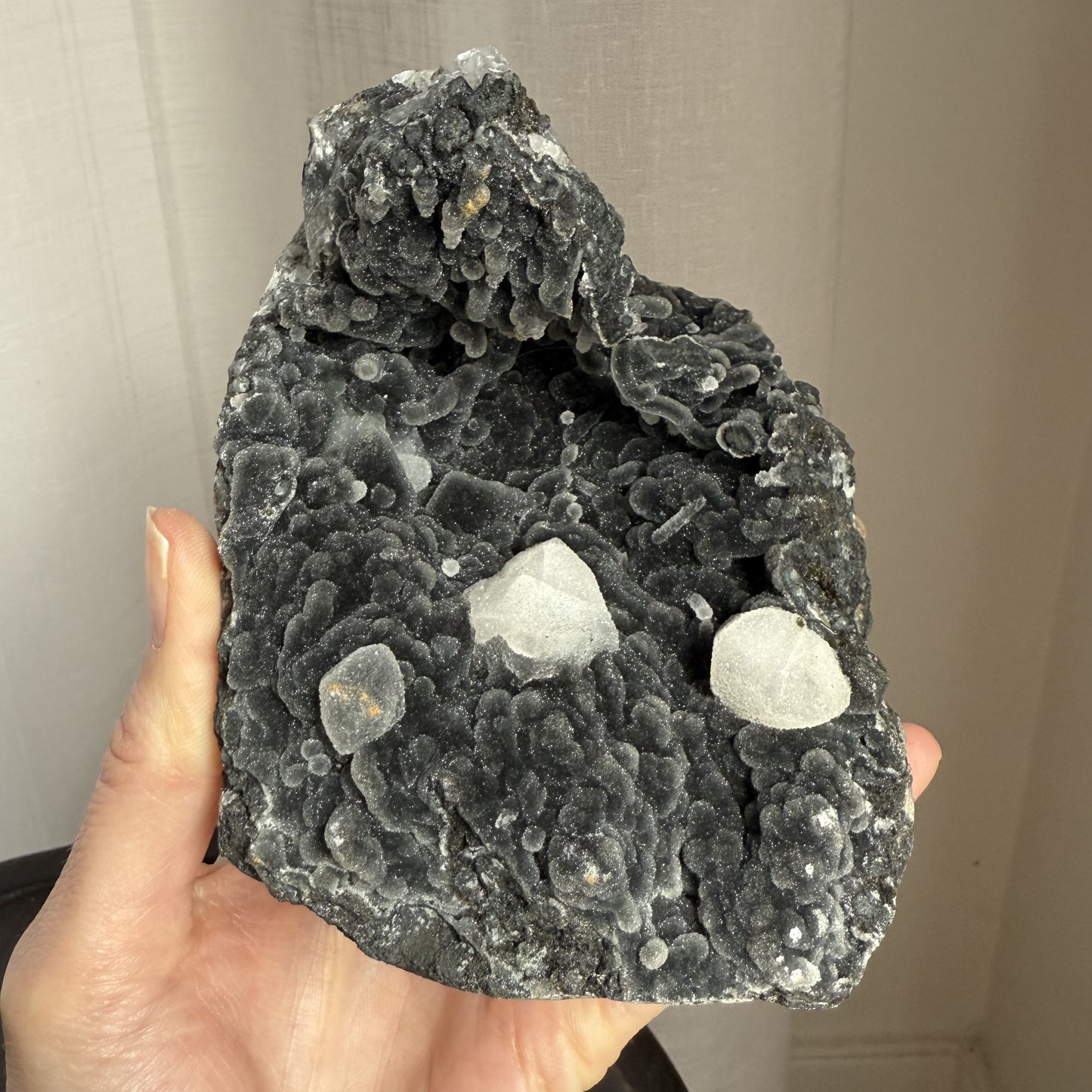 Black Chalcedony with Stilbite 001