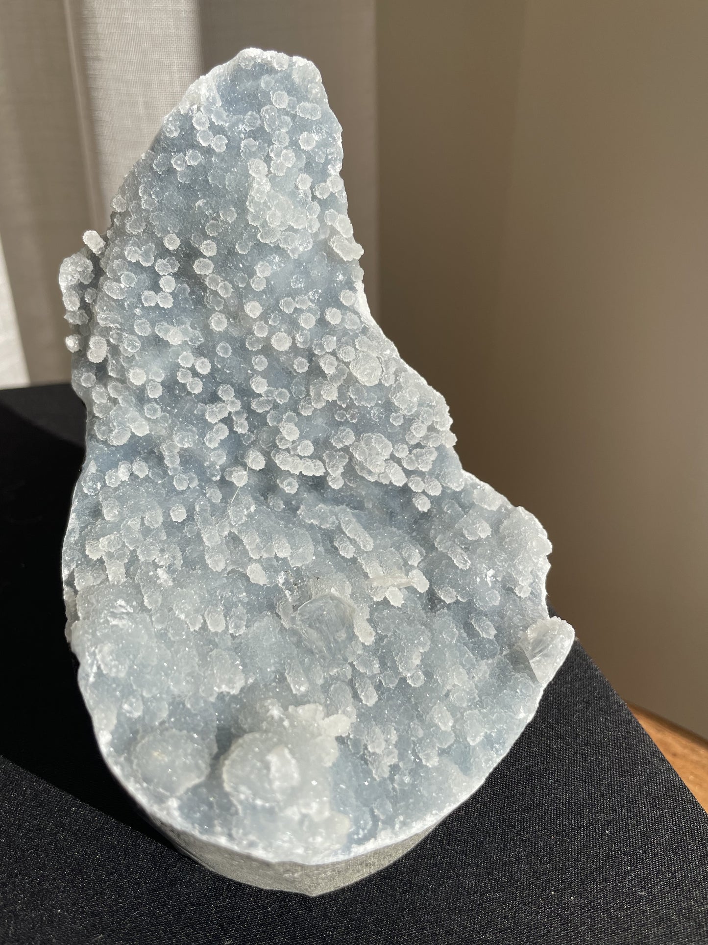 Apophyllite on Blue Chalcedony 001