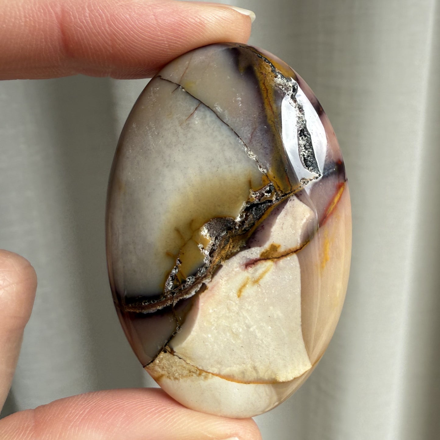 Mookaite Palm Stone - 004