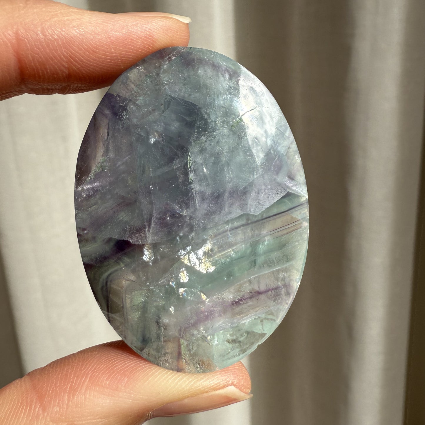 Fluorite Palm Stone 005