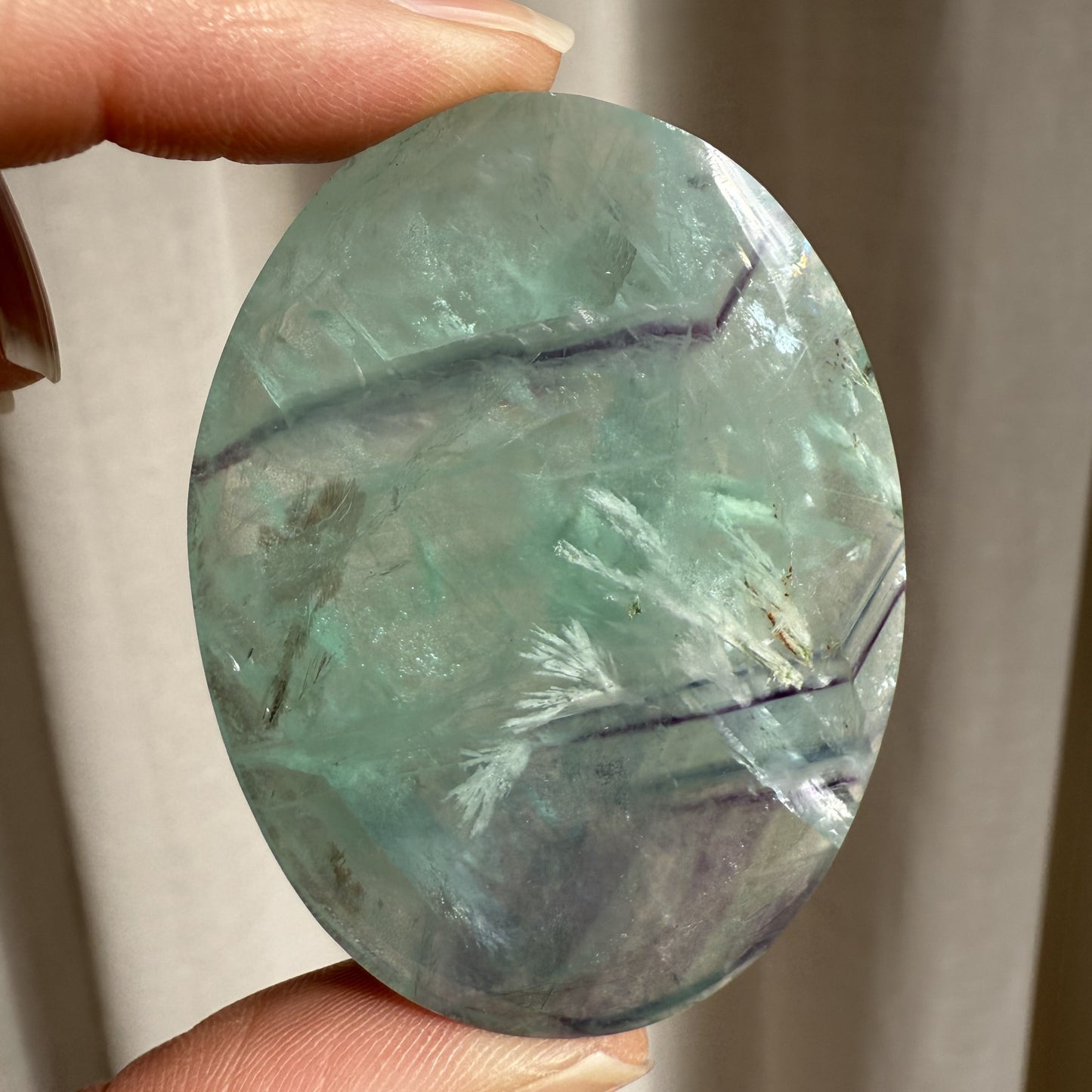 Fluorite Palm Stone 007