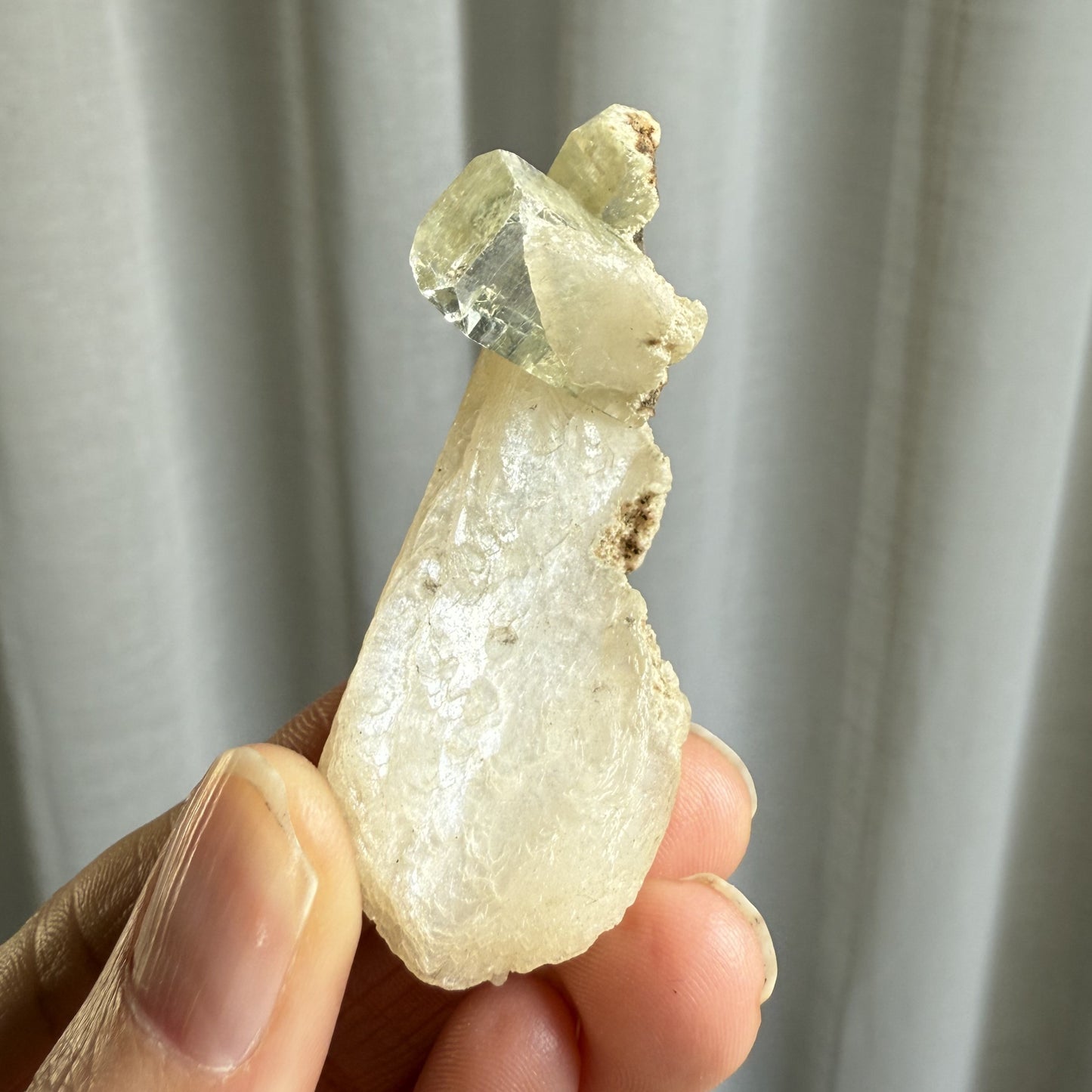 Green Cube Apophyllite on Stilbite