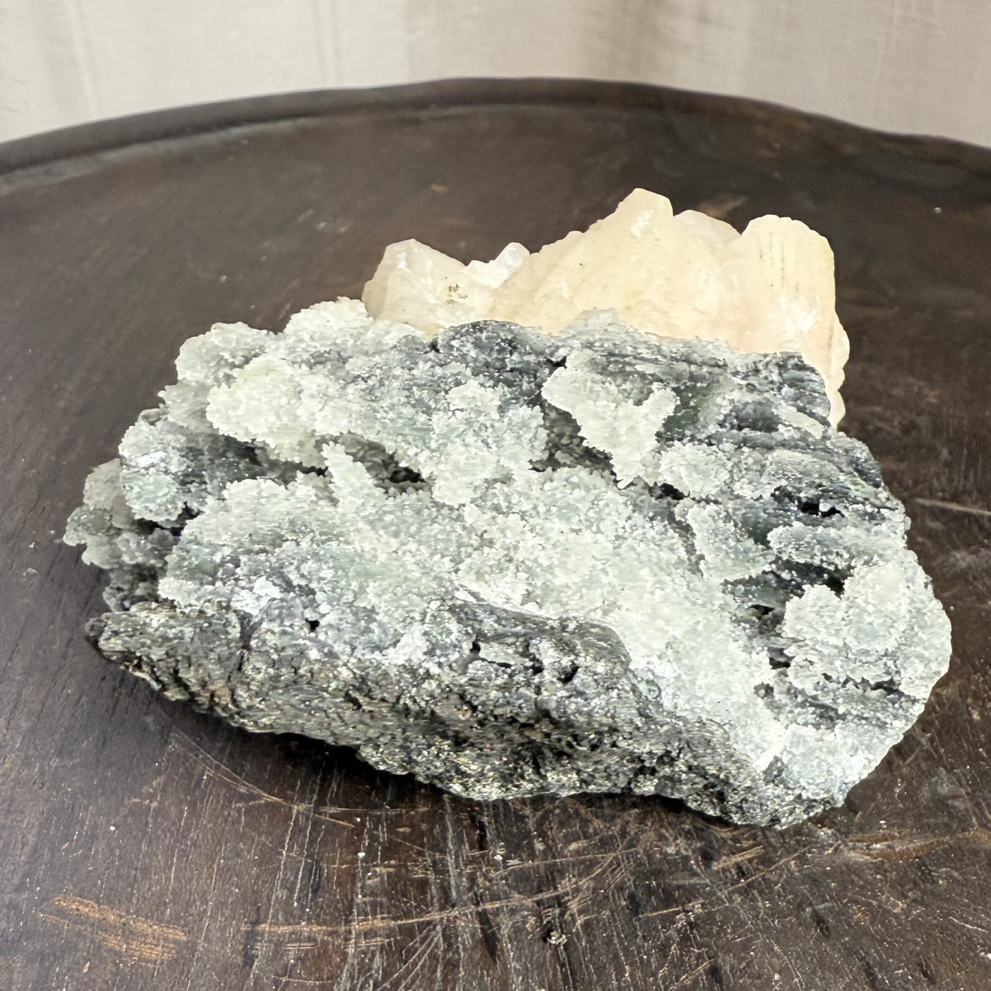 Black Chalcedony with Peach Stilbite 005