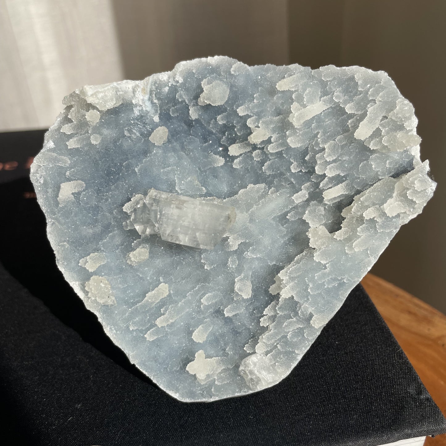 Apophyllite on Blue Chalcedony 004