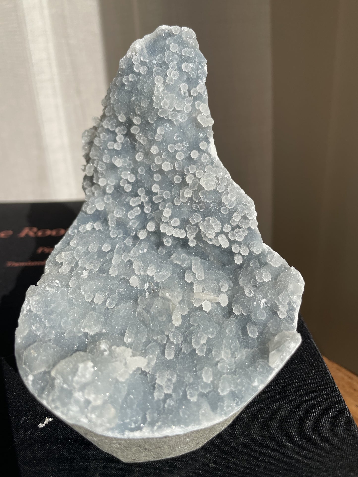 Apophyllite on Blue Chalcedony 001