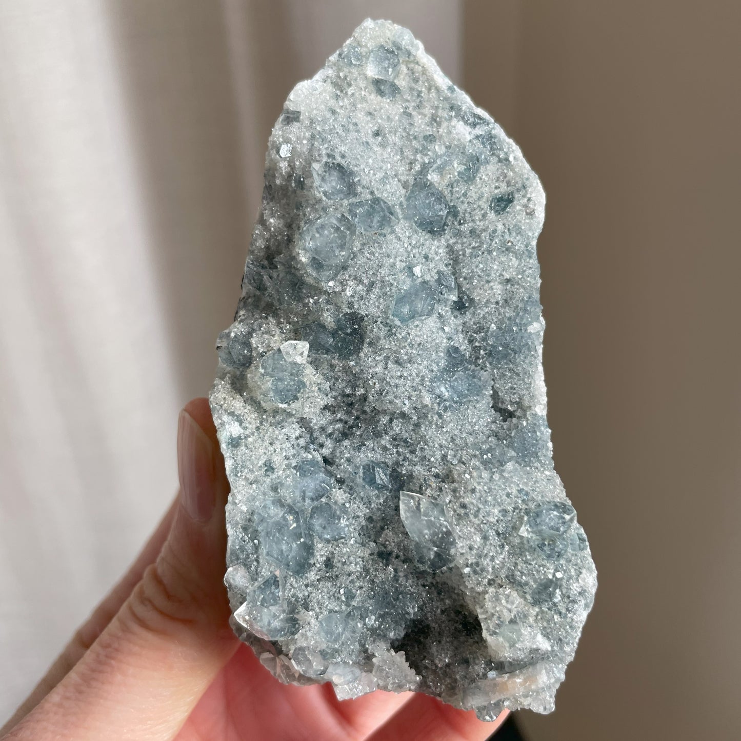 Chalcedony with Apophyllite 018