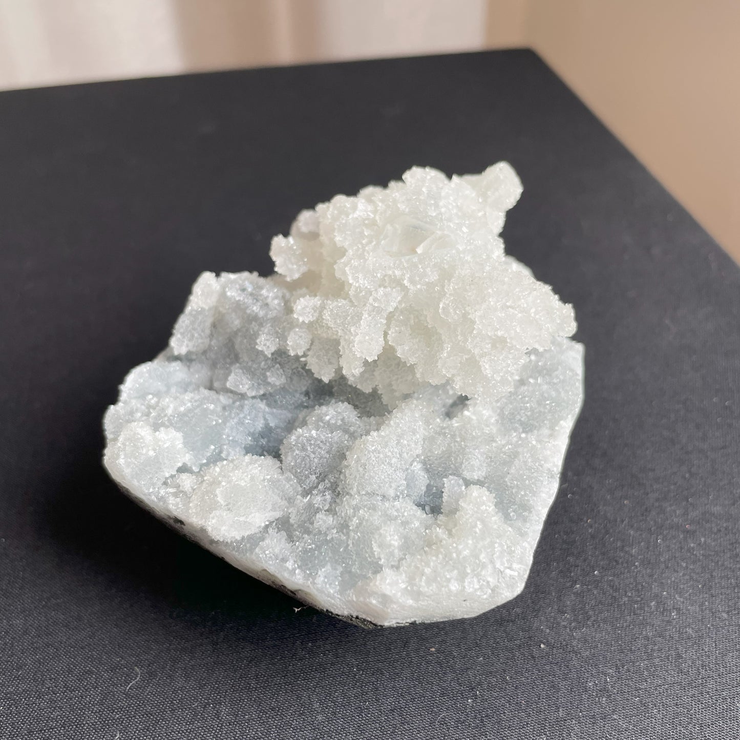 Chalcedony with Apophyllite 013