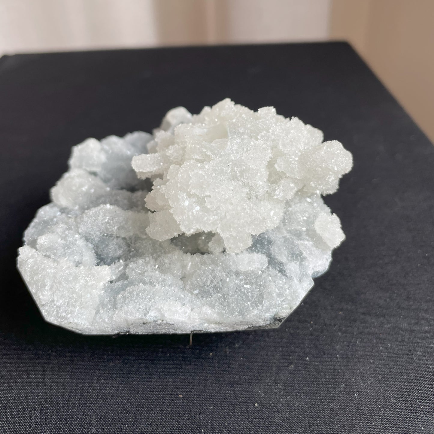 Chalcedony with Apophyllite 013