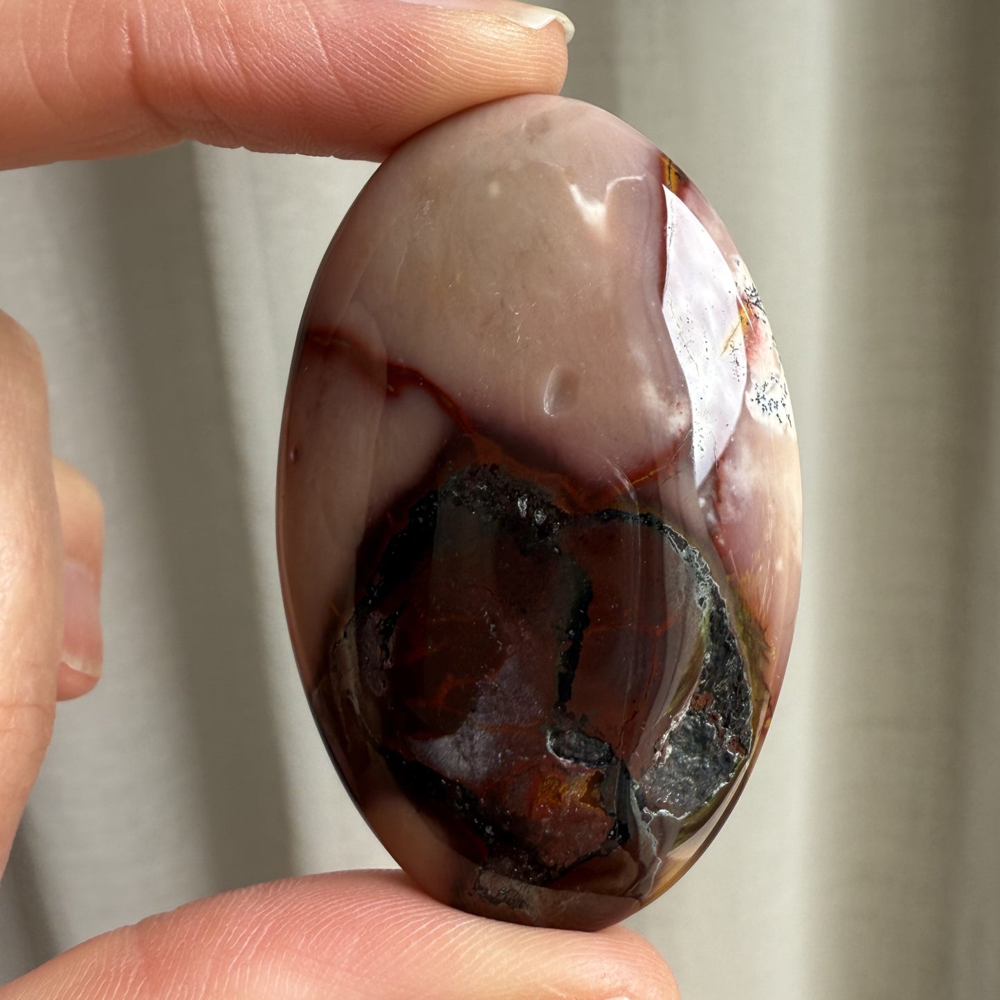 Mookaite Palm Stone - 001