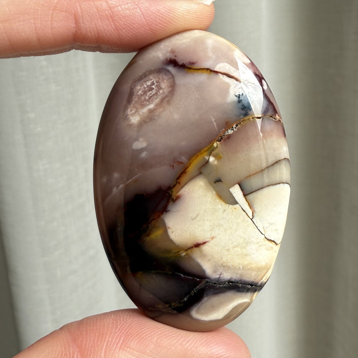Mookaite Palm Stone - 002