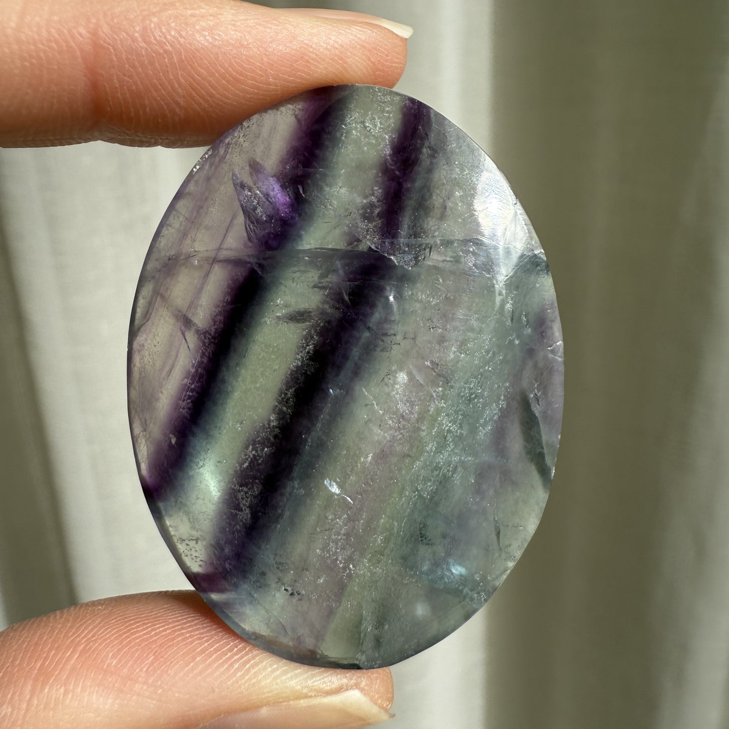 Fluorite Palm Stone 004