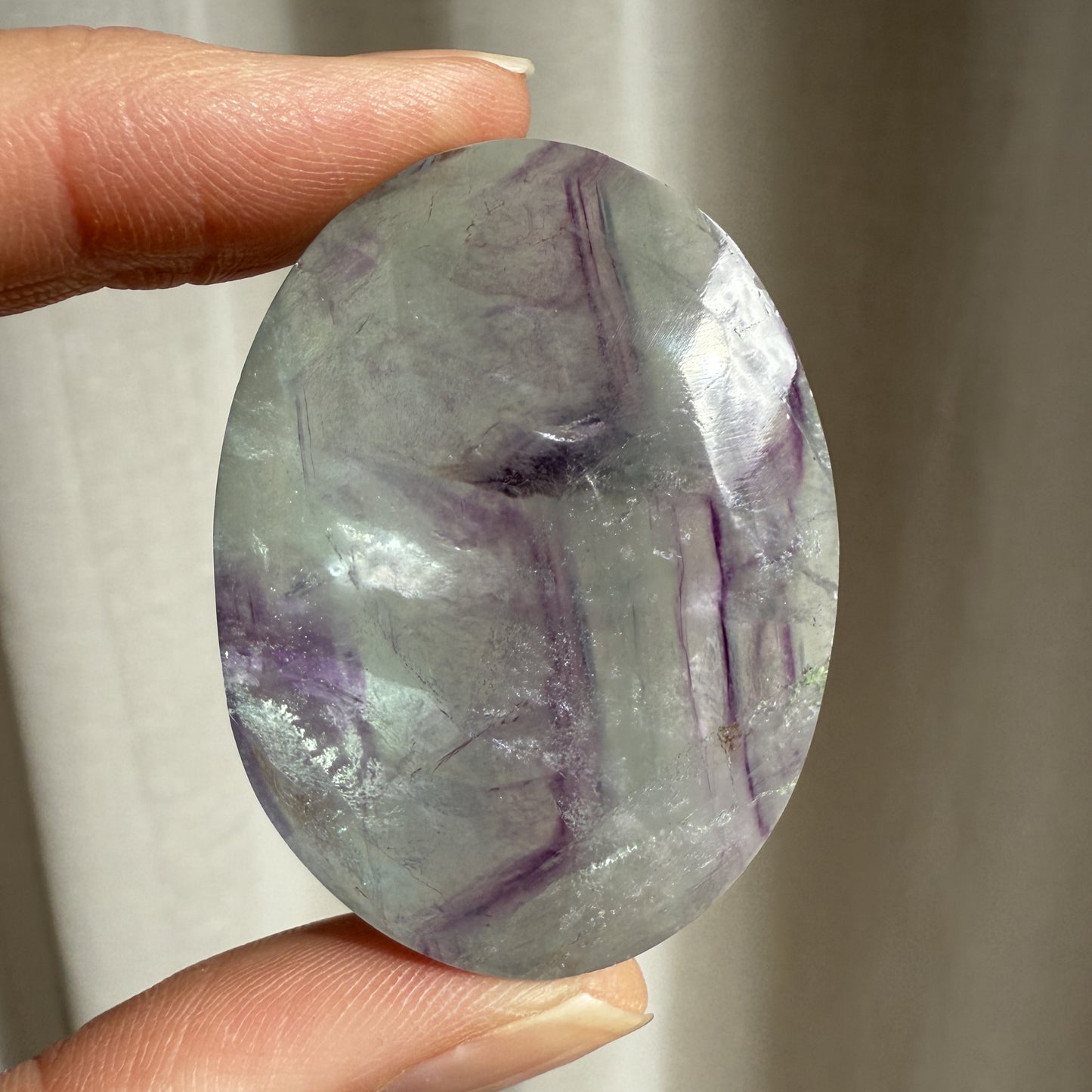 Fluorite Palm Stone 006