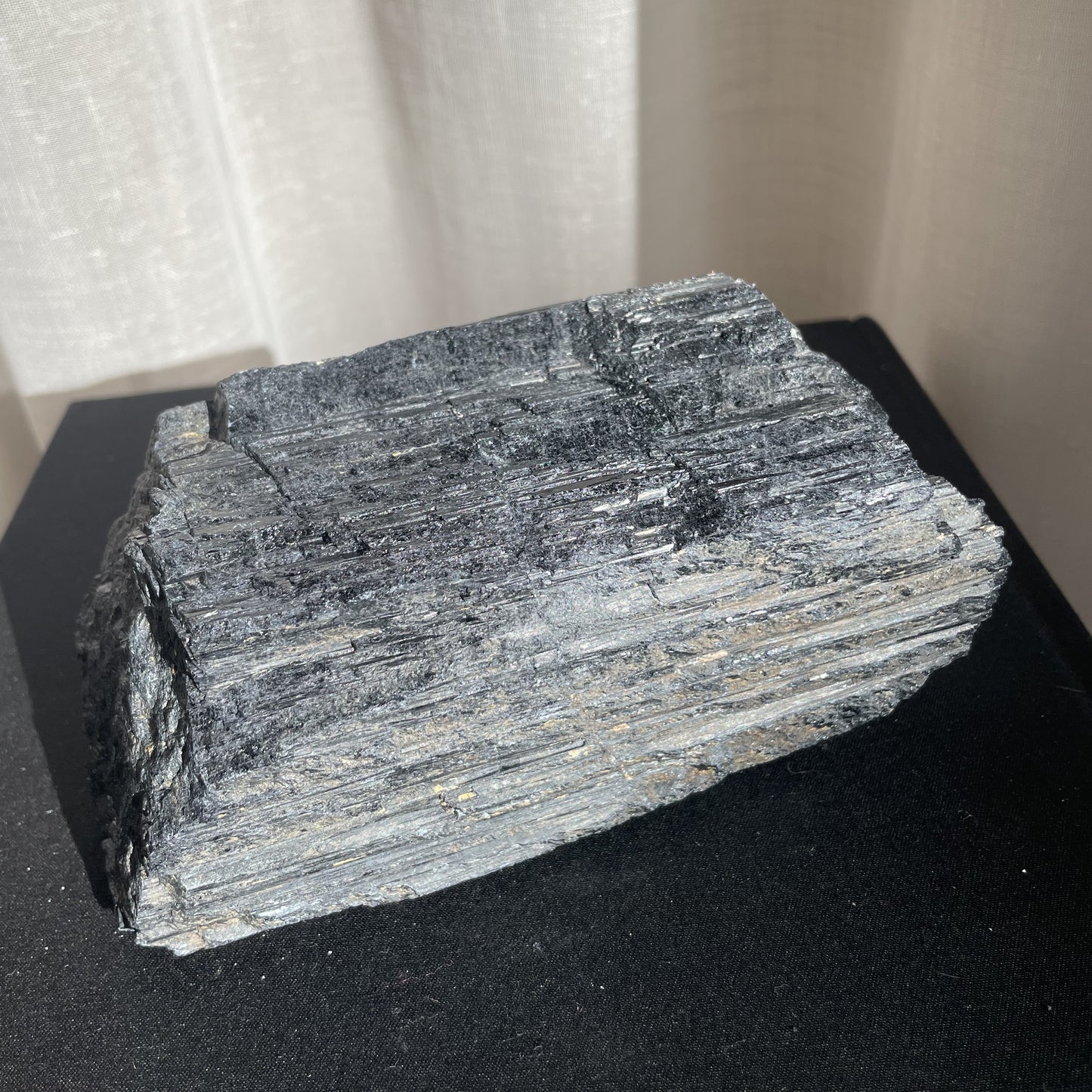 Black Tourmaline Raw 003