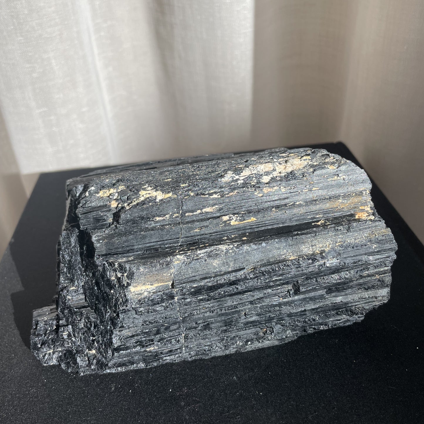 Black Tourmaline Raw 003