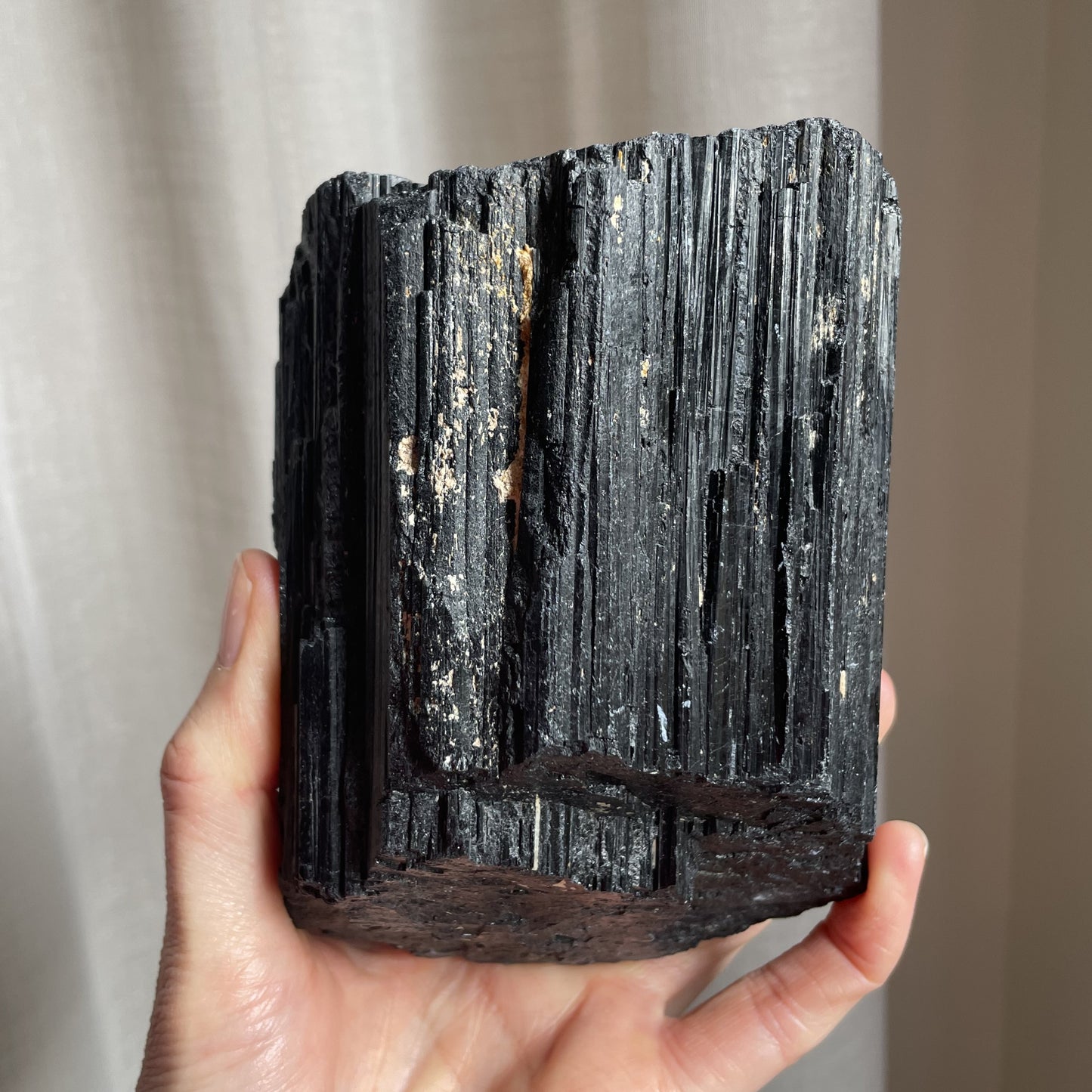 Black Tourmaline Raw 005