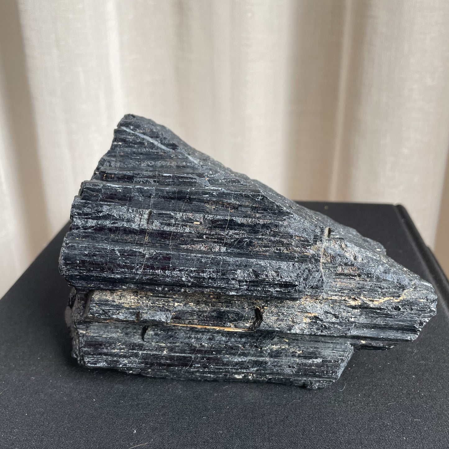 Black Tourmaline Raw 006