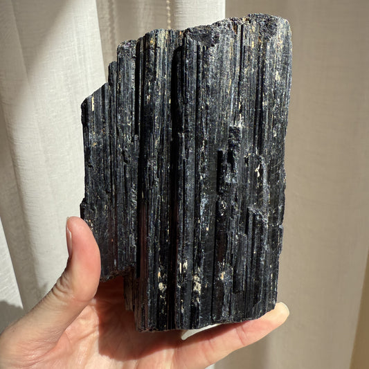 Black Tourmaline Raw 001
