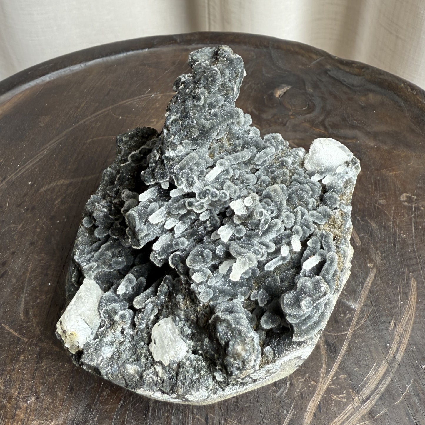 Black Chalcedony with Stilbite 010