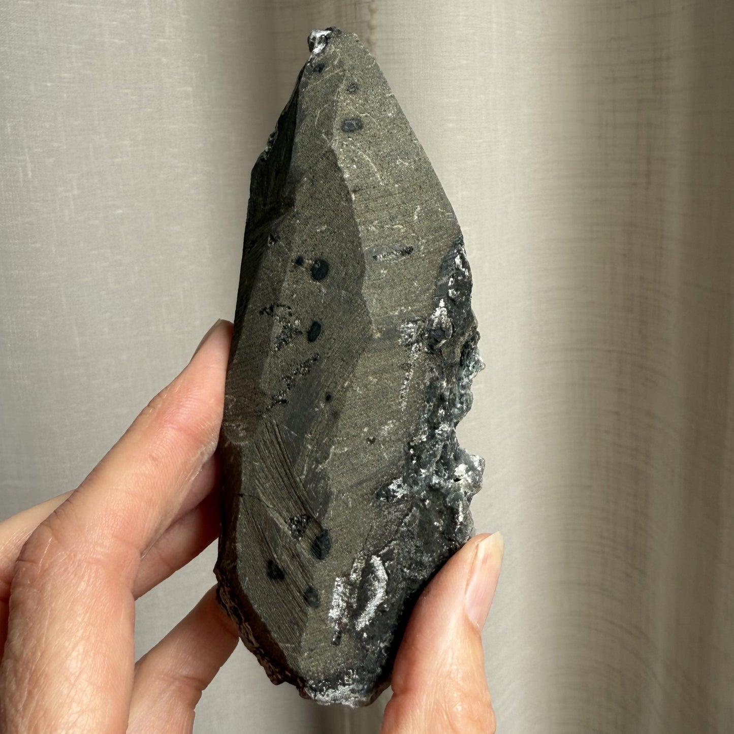 Black Chalcedony 007