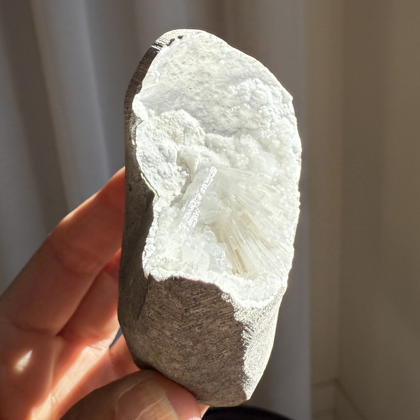 Scolecite Geode 4