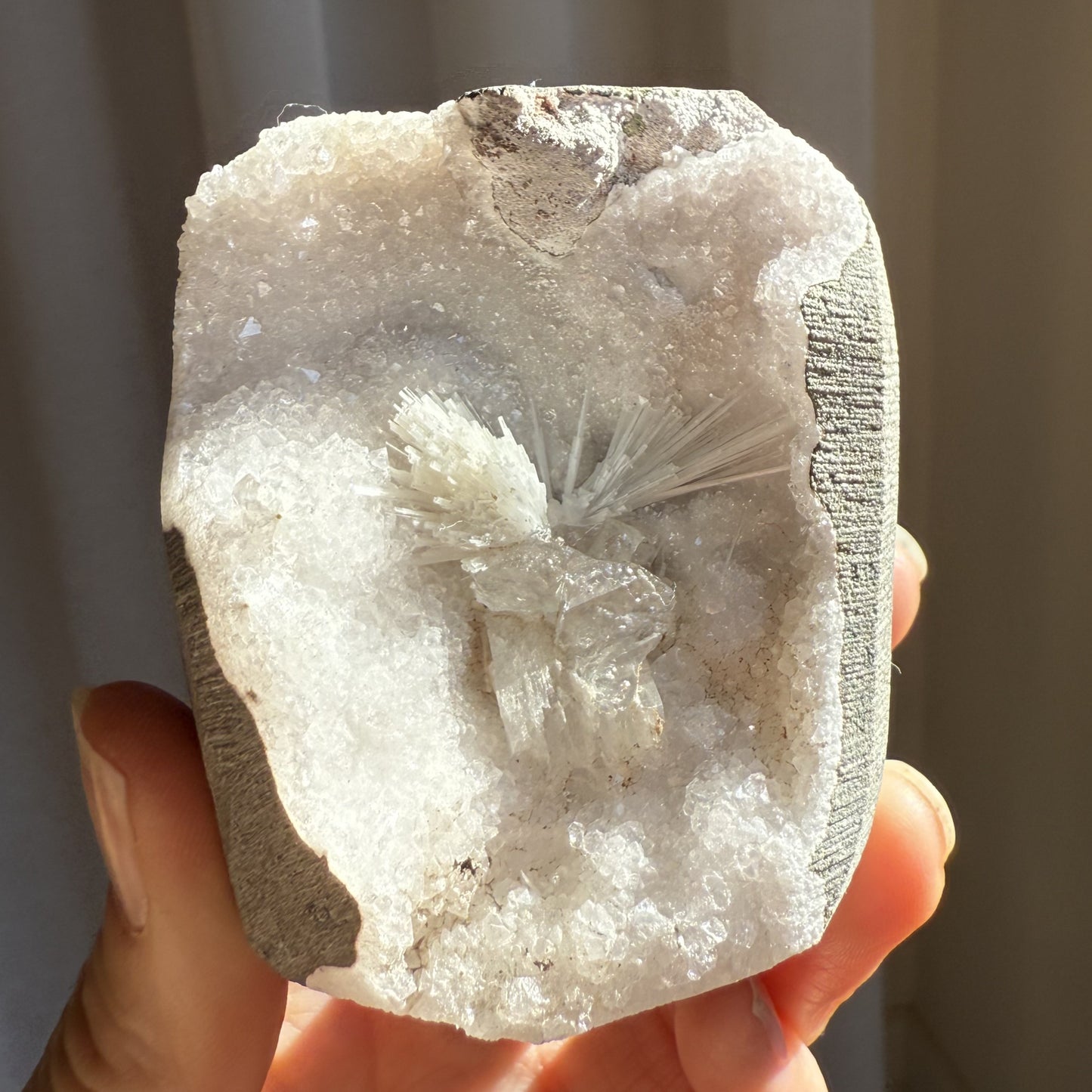 Scolecite Geode 8