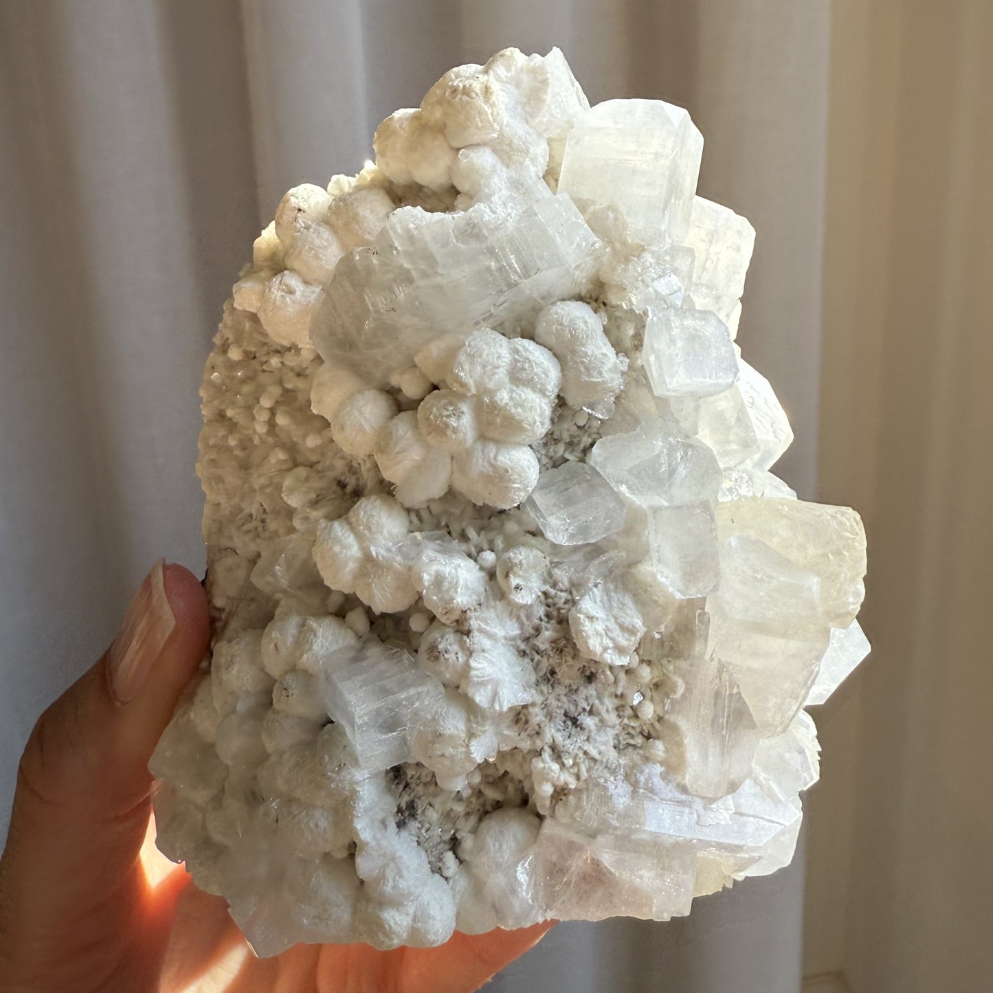 Chalcedony with Mordenite Spheres, Cubic Apophyllite & Calcite 3