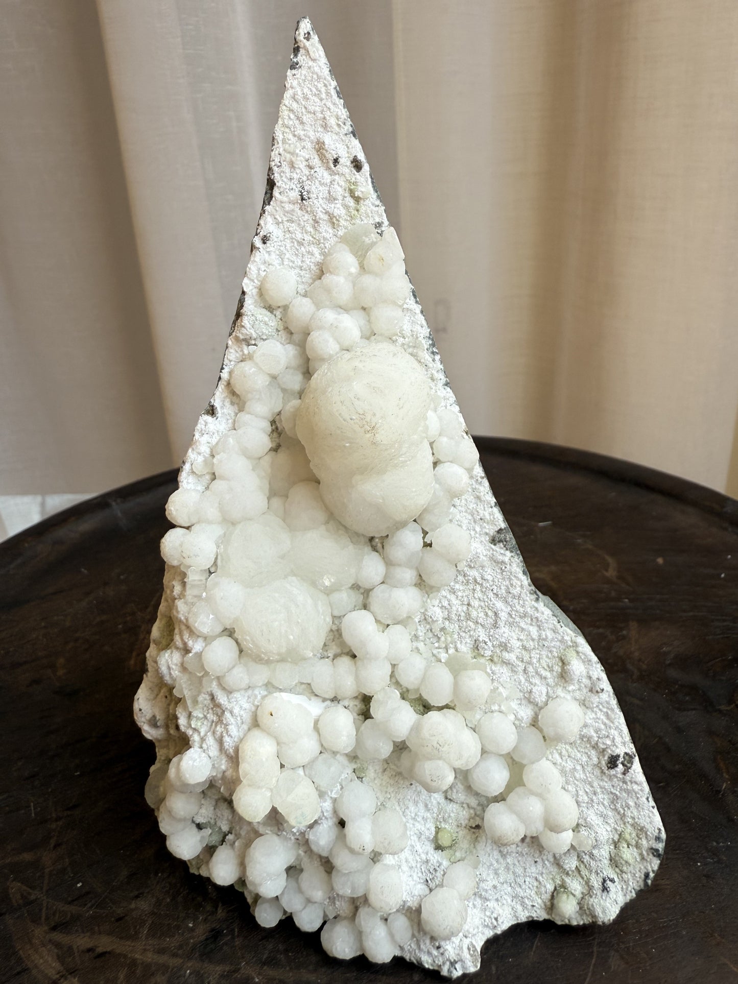Chalcedony with Mordenite Spheres, Cubic Apophyllite & Calcite 5