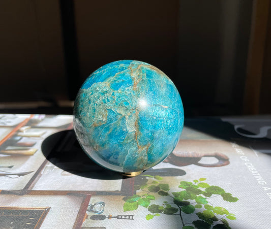 Apatite Sphere 002