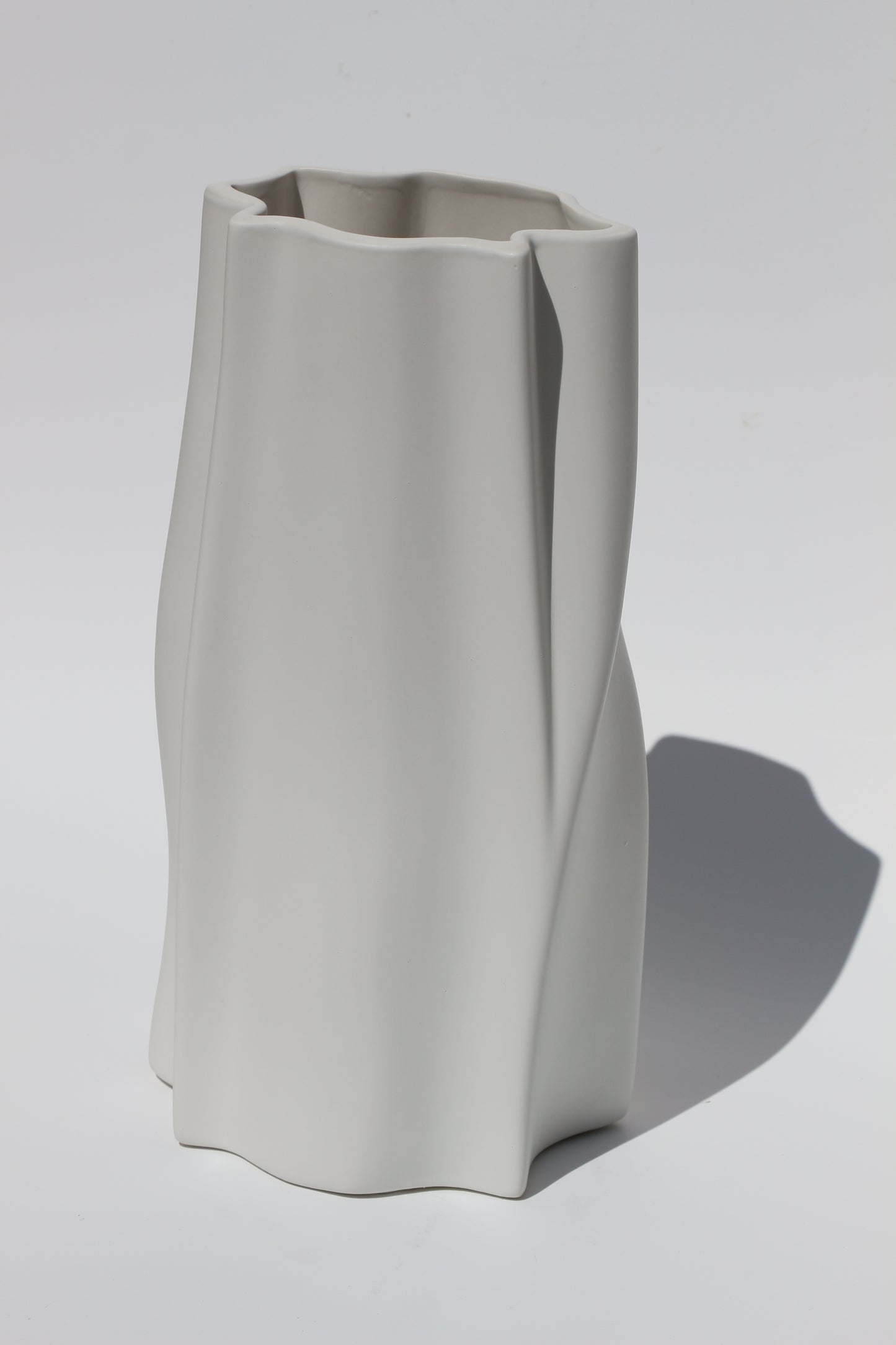 Rupert Vase - White